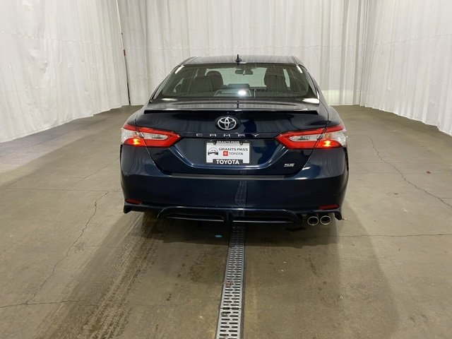 Used 2020 Toyota Camry SE image 5