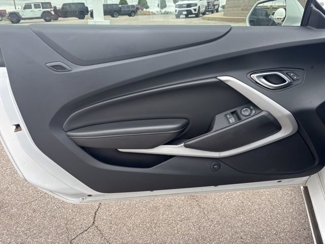 Used 2019 Chevrolet Camaro LT image 15