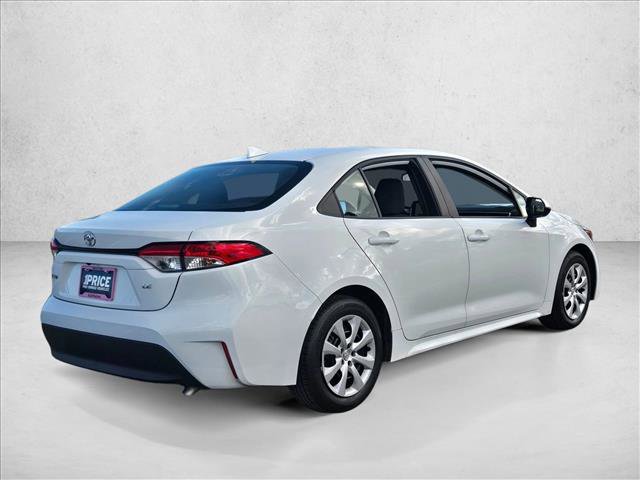 Used 2025 Toyota Corolla LE image 5