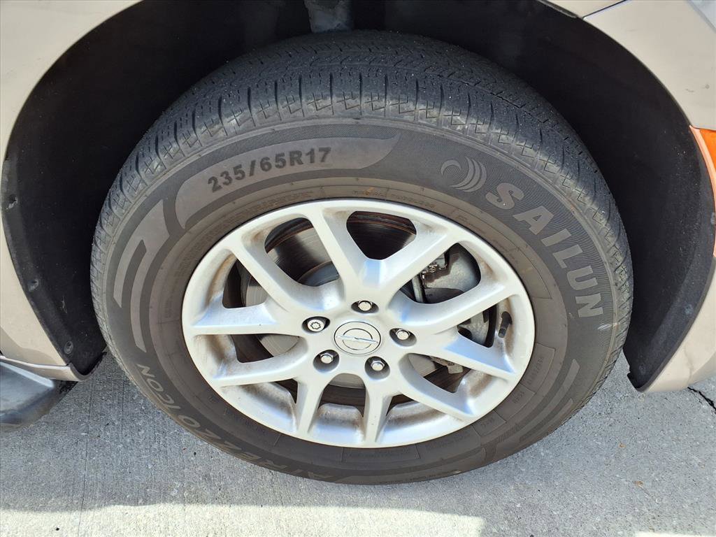 Used 2017 Chrysler Pacifica Touring image 7