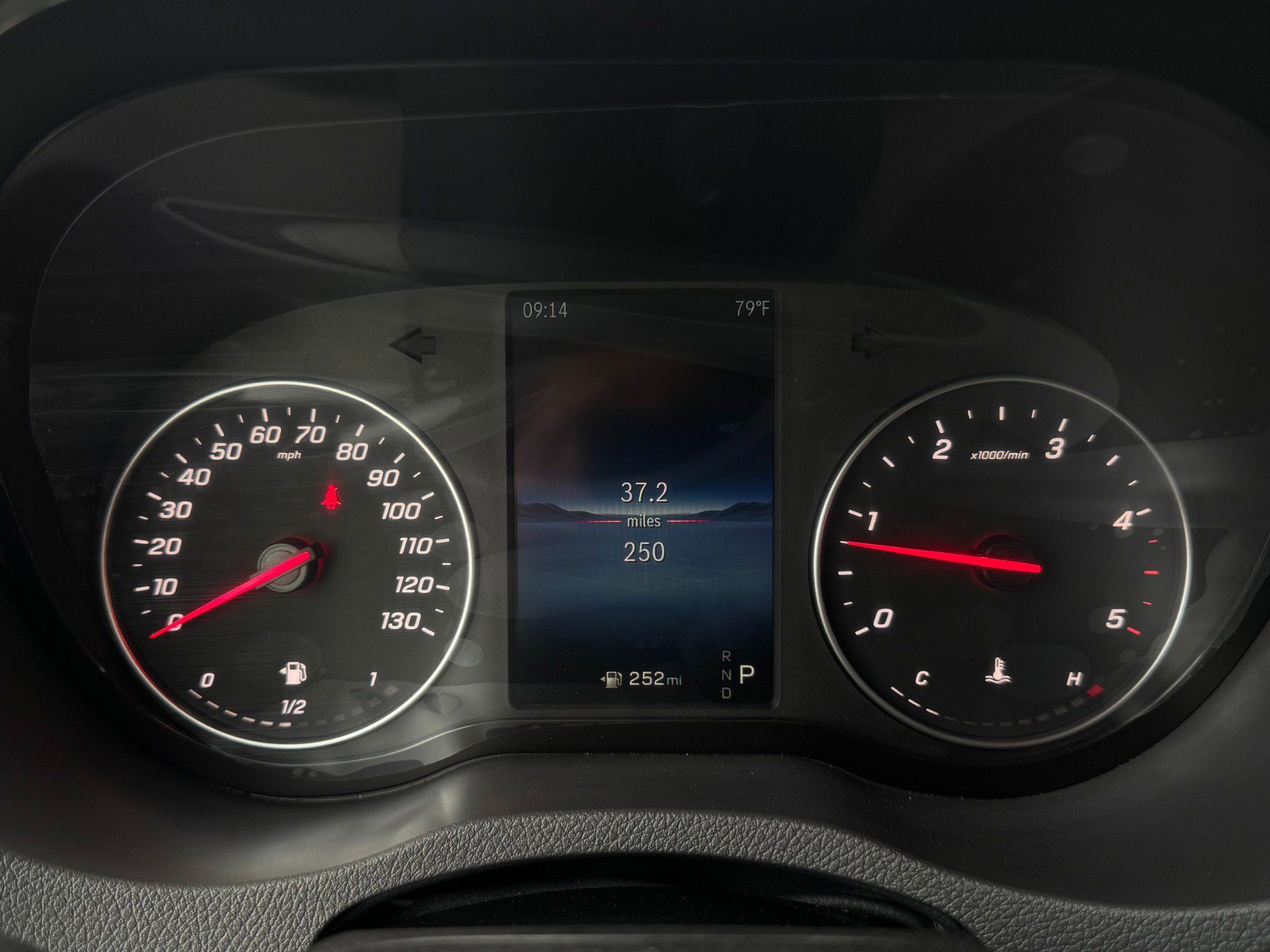 Used 2025 Mercedes-Benz Sprinter 2500 image 37