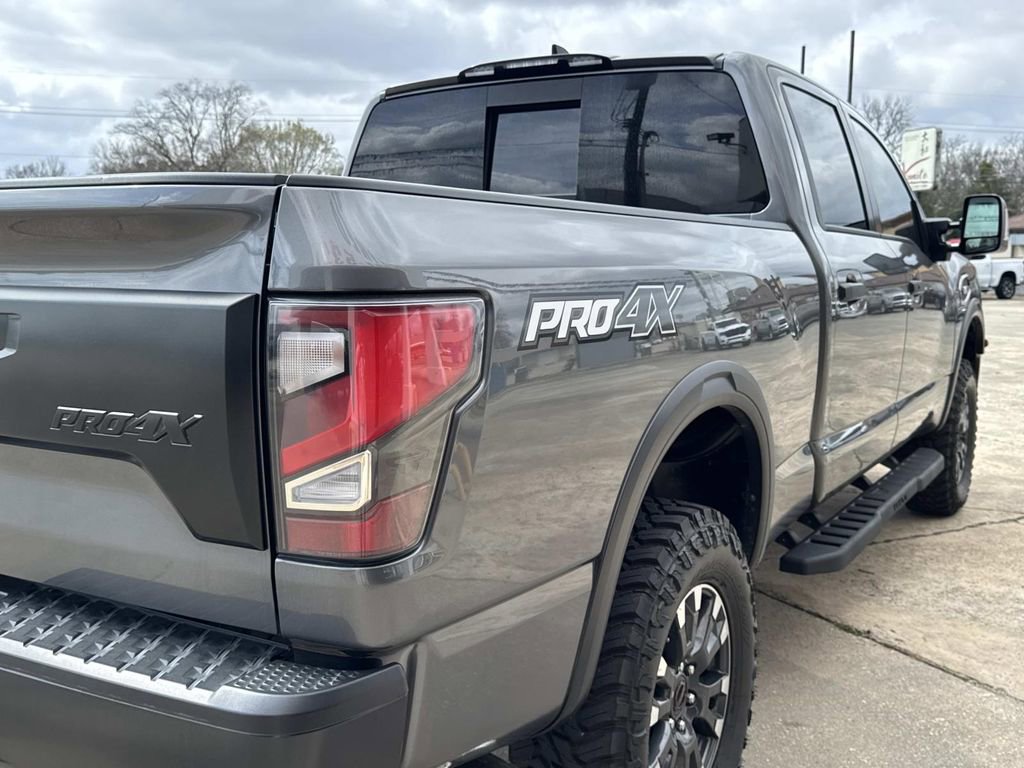 Used 2023 Nissan Titan PRO-4X image 14