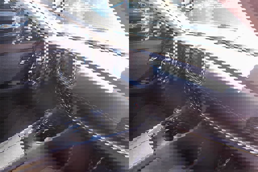 Used 2023 Nissan Rogue SV image 22