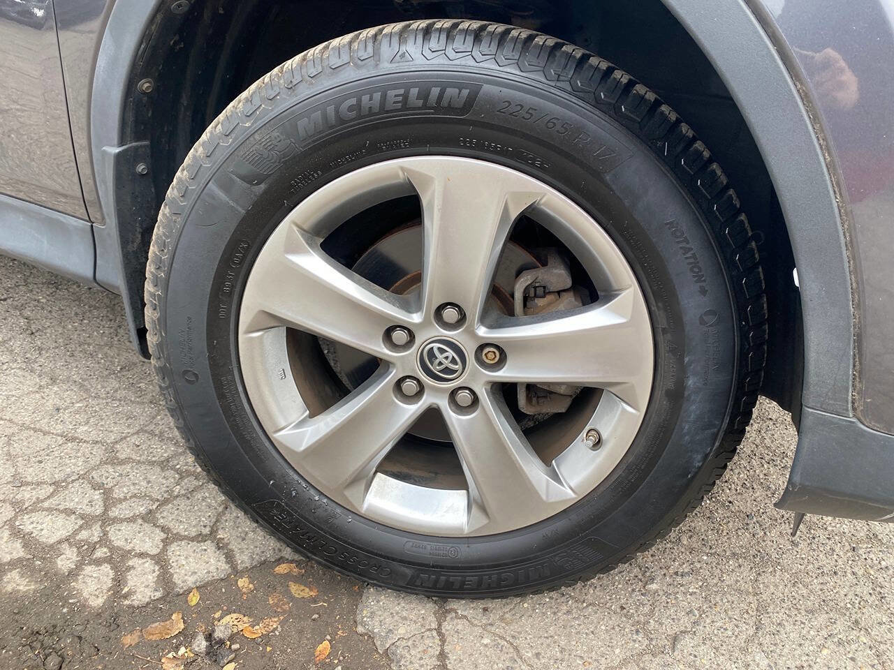 Used 2015 Toyota RAV4 XLE image 5