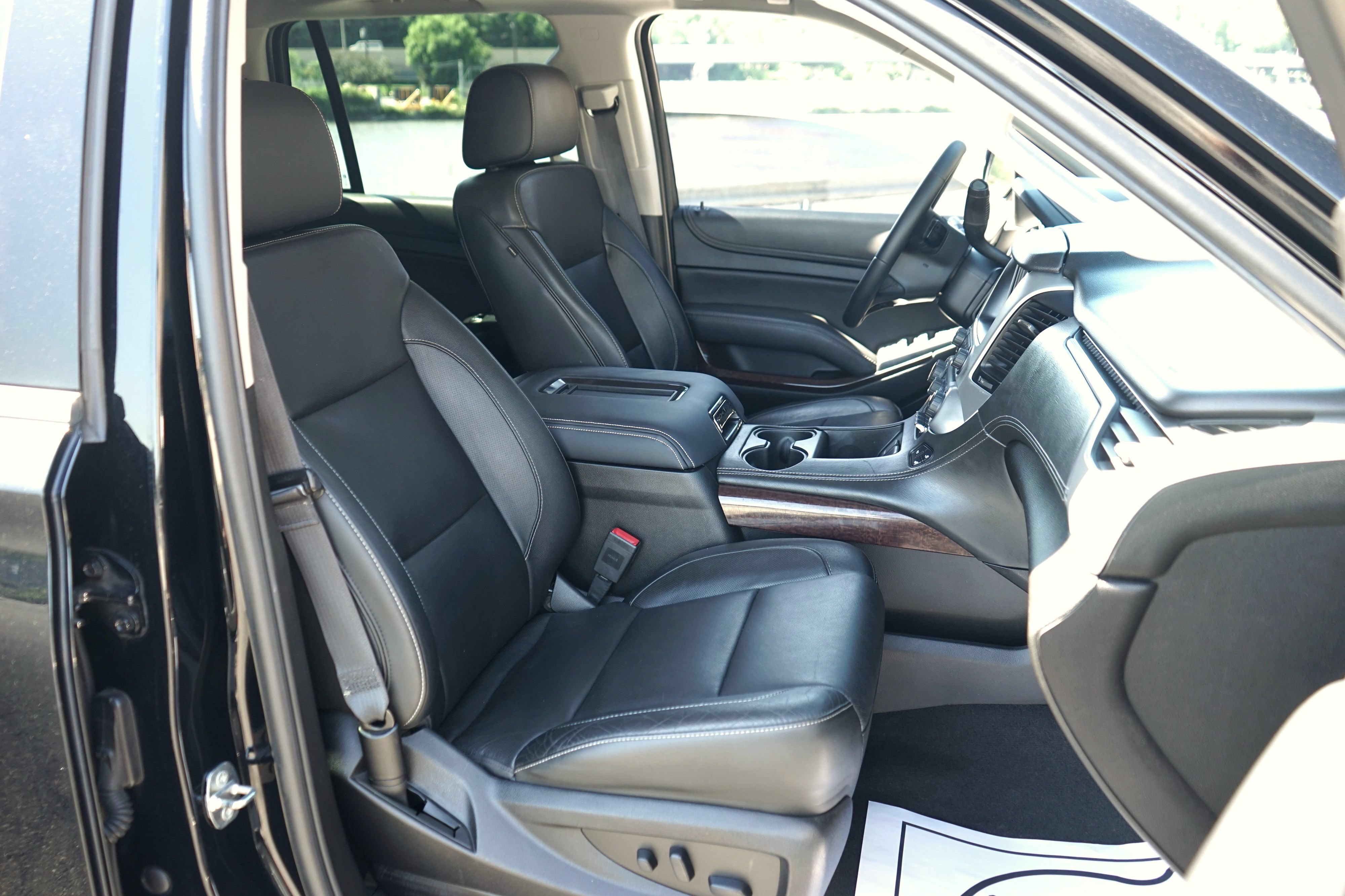 Used 2019 GMC Yukon SLT w/ Open Road Package AWD/4WD image 28