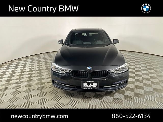 Used 2018 BMW 330i xDrive Sedan AWD/4WD image 2