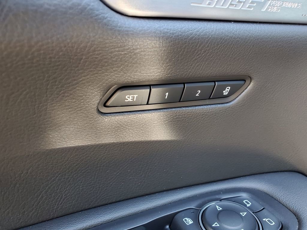 Certified 2023 Cadillac XT6 Premium Luxury w/ LPO, Floor Liner Package AWD/4WD image 16