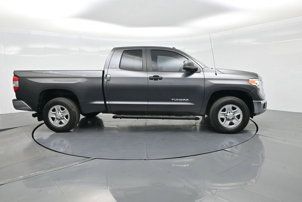 Used 2017 Toyota Tundra SR5 image 5