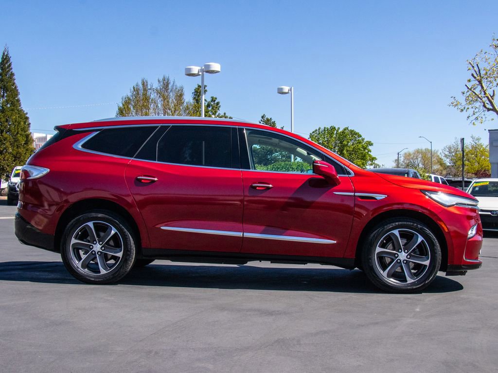 Used 2022 Buick Enclave Essence w/ Experience Buick Package image 8