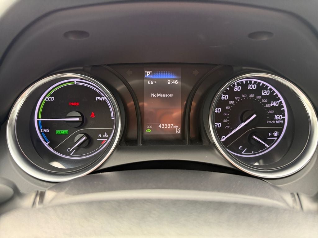 Used 2020 Toyota Camry LE FWD image 14