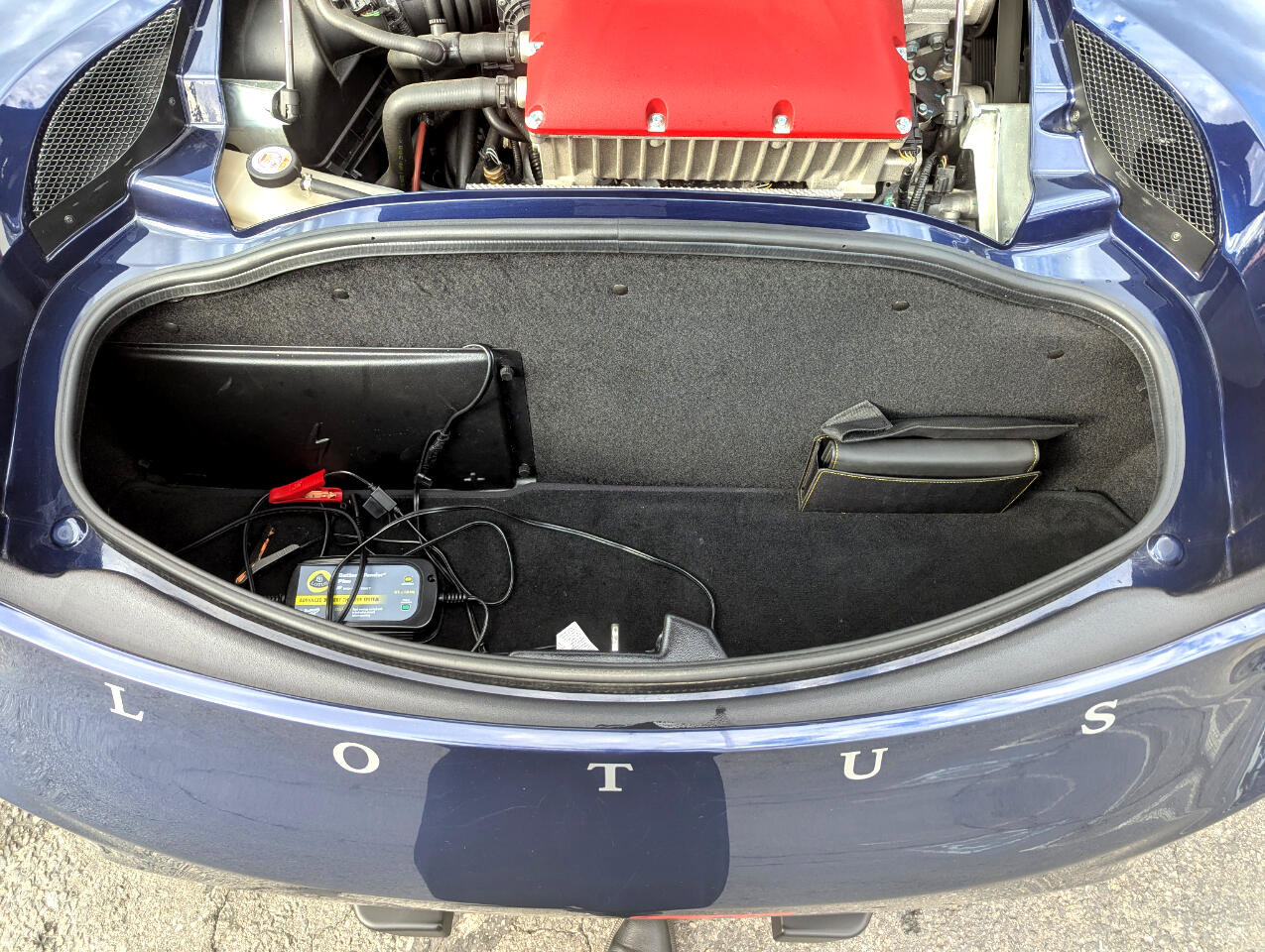 Used 2021 Lotus Evora image 32