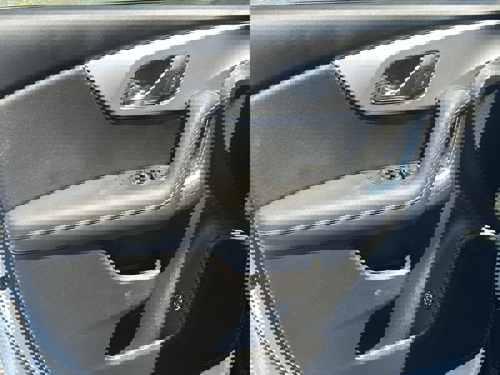 Used 2024 Chevrolet Blazer LT w/ Convenience Package image 14