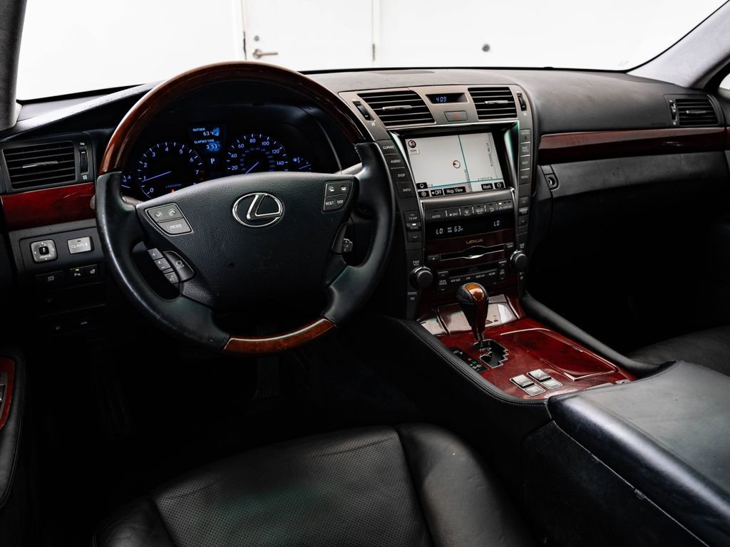 Used 2009 Lexus LS 460 L RWD image 4