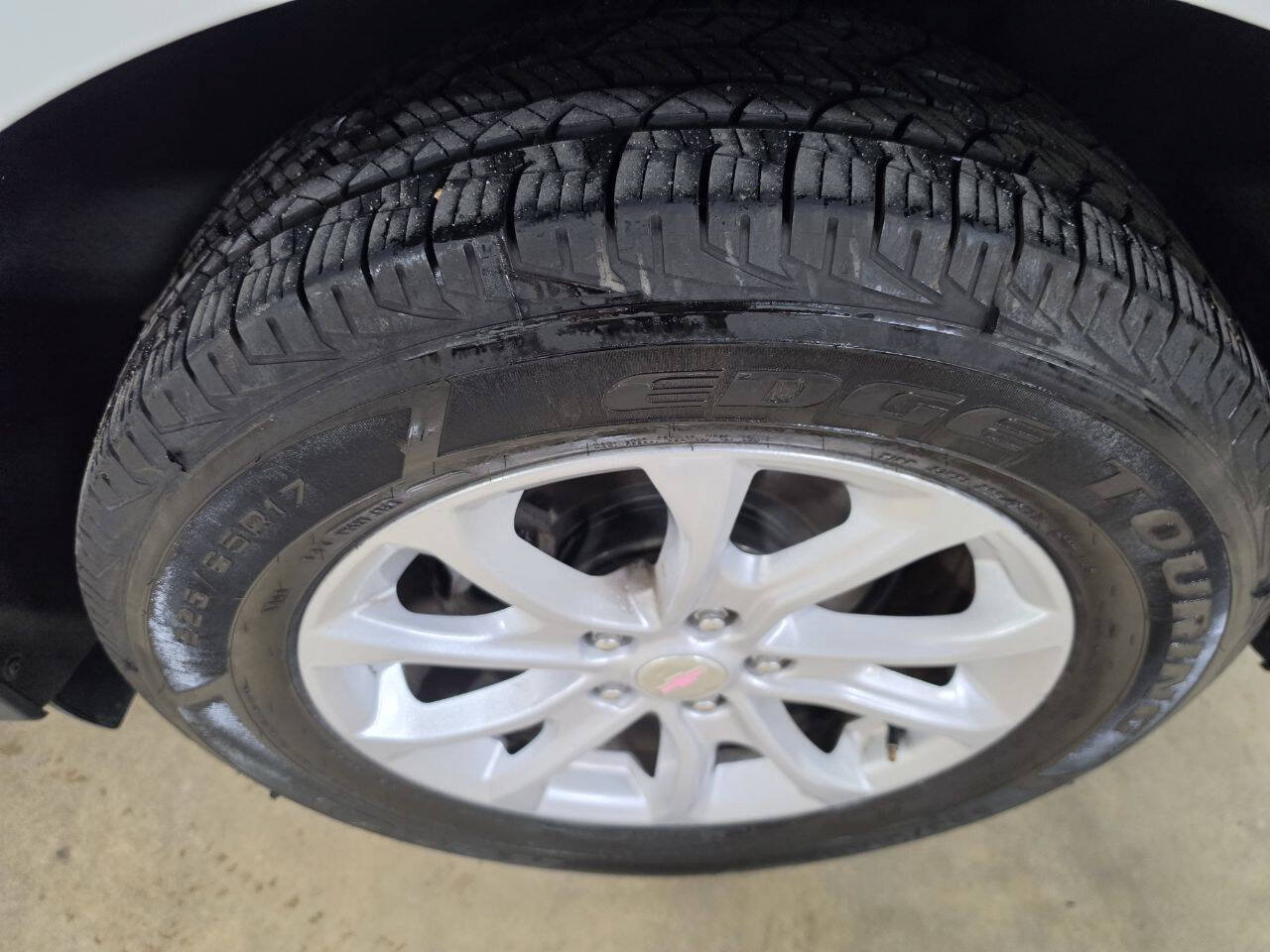 Used 2020 Chevrolet Equinox LT AWD/4WD image 14