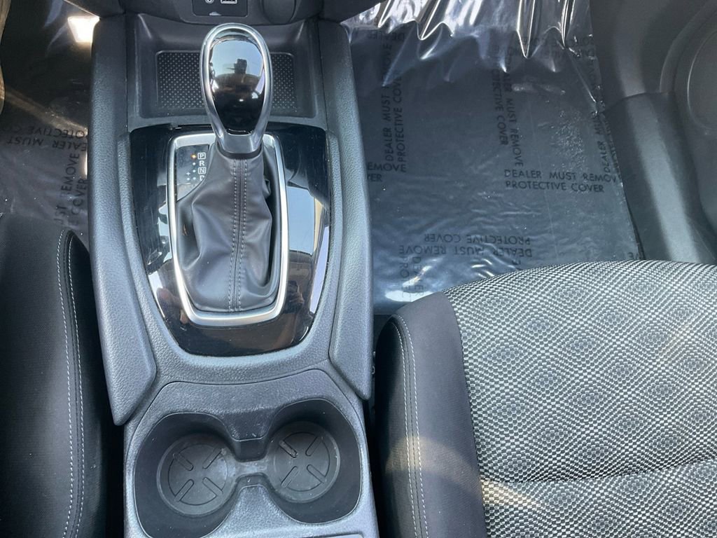 Used 2020 Nissan Rogue Sport SV image 23