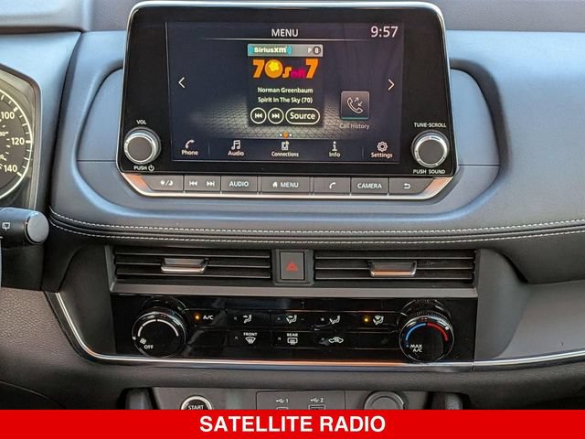 Used 2023 Nissan Rogue S AWD/4WD image 30