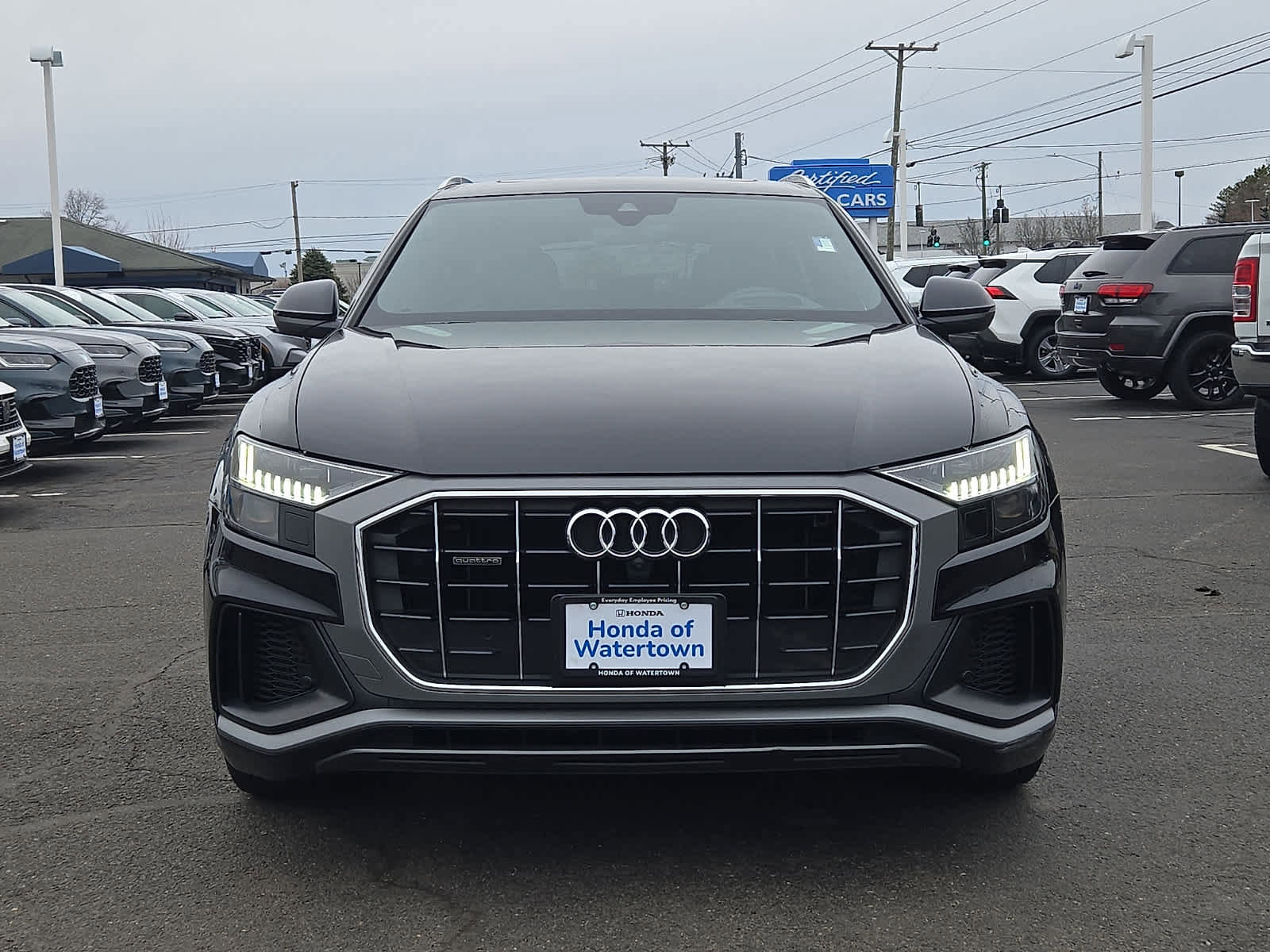 Used 2019 Audi Q8 Prestige image 2