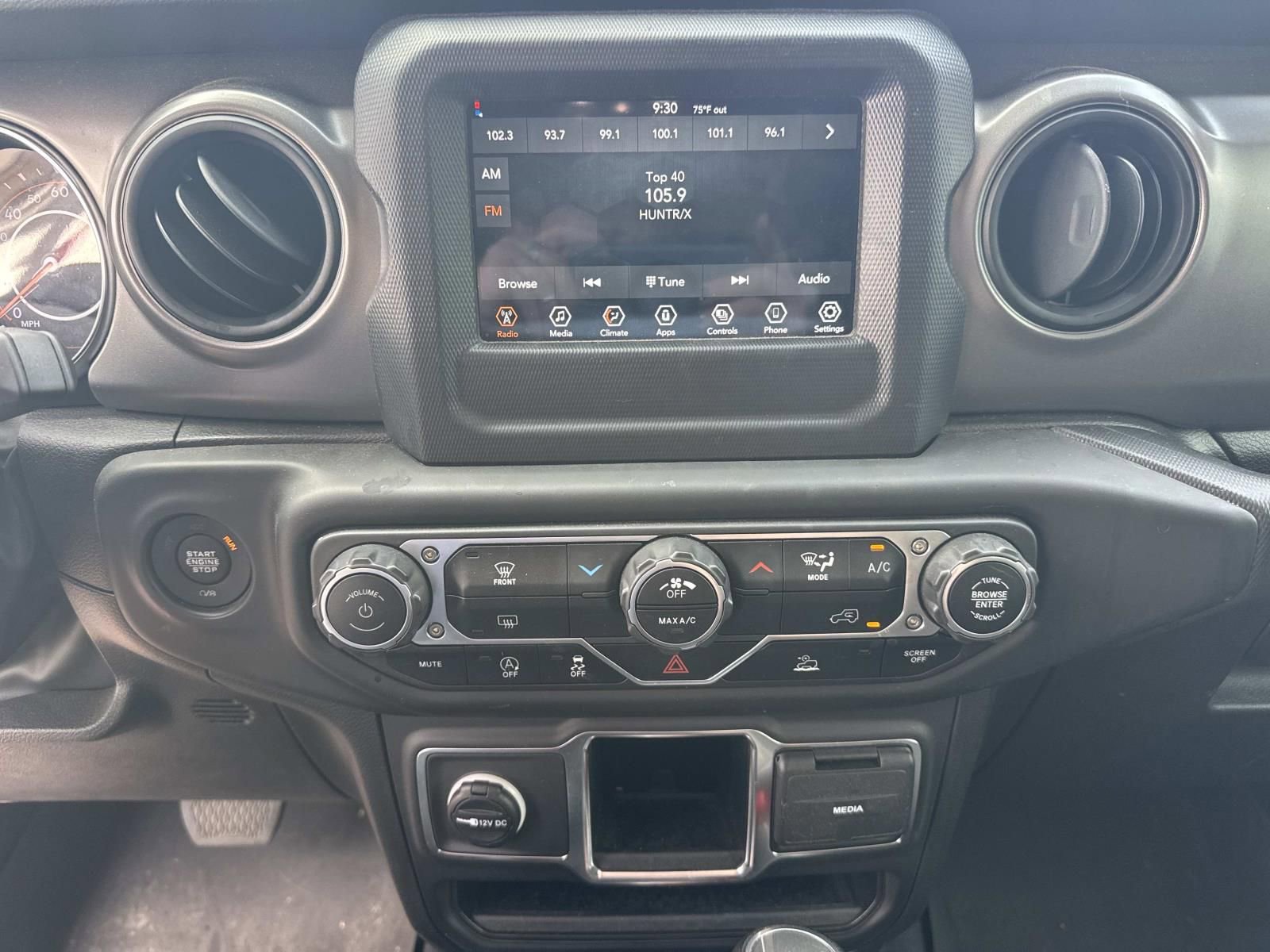 Used 2023 Jeep Wrangler Sport image 25