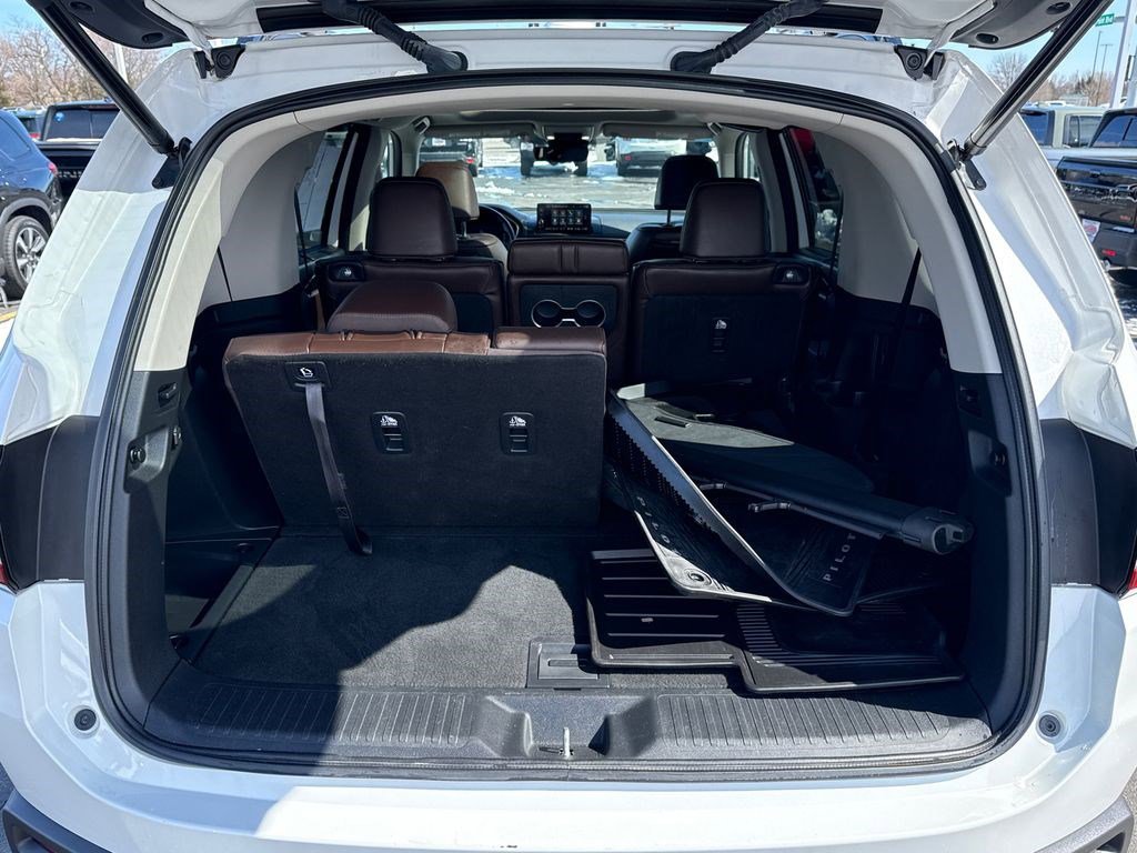 Certified 2023 Honda Pilot Elite image 16