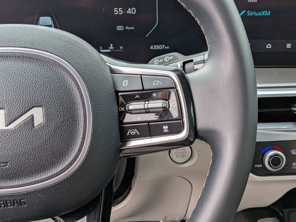 Used 2024 Kia Sorento SX image 22