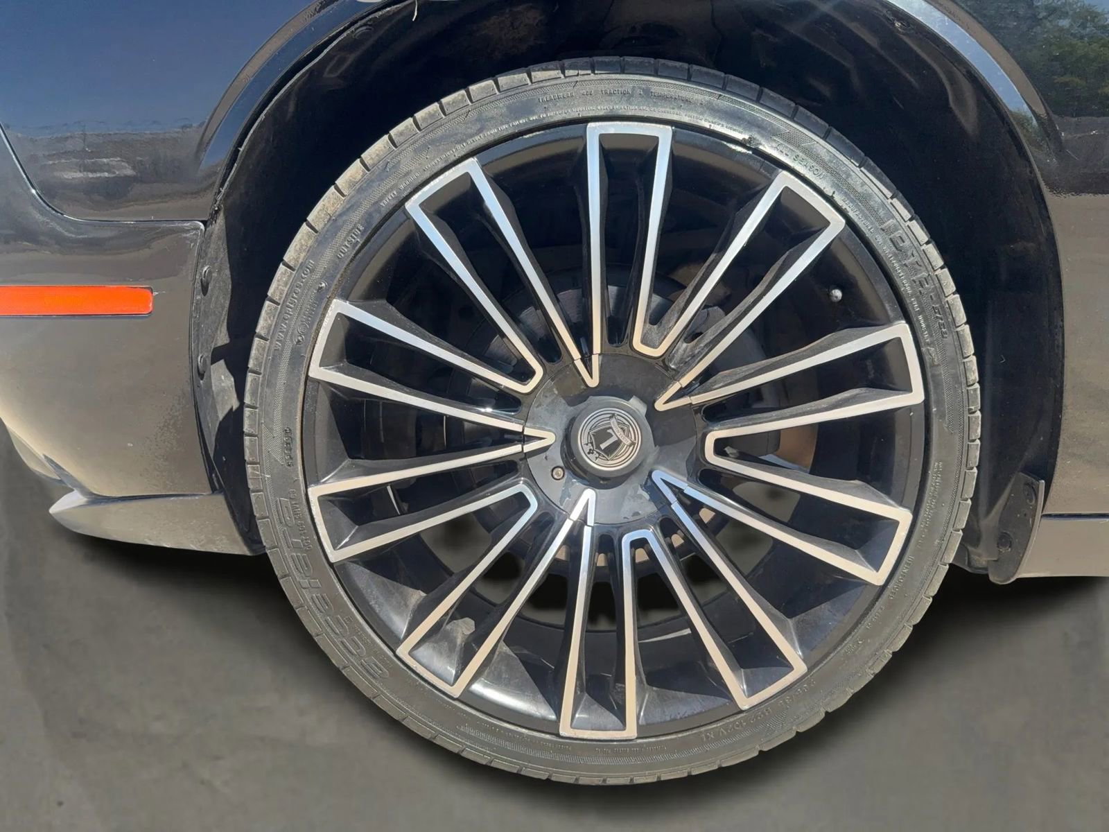 Used 2019 Dodge Challenger SXT image 9