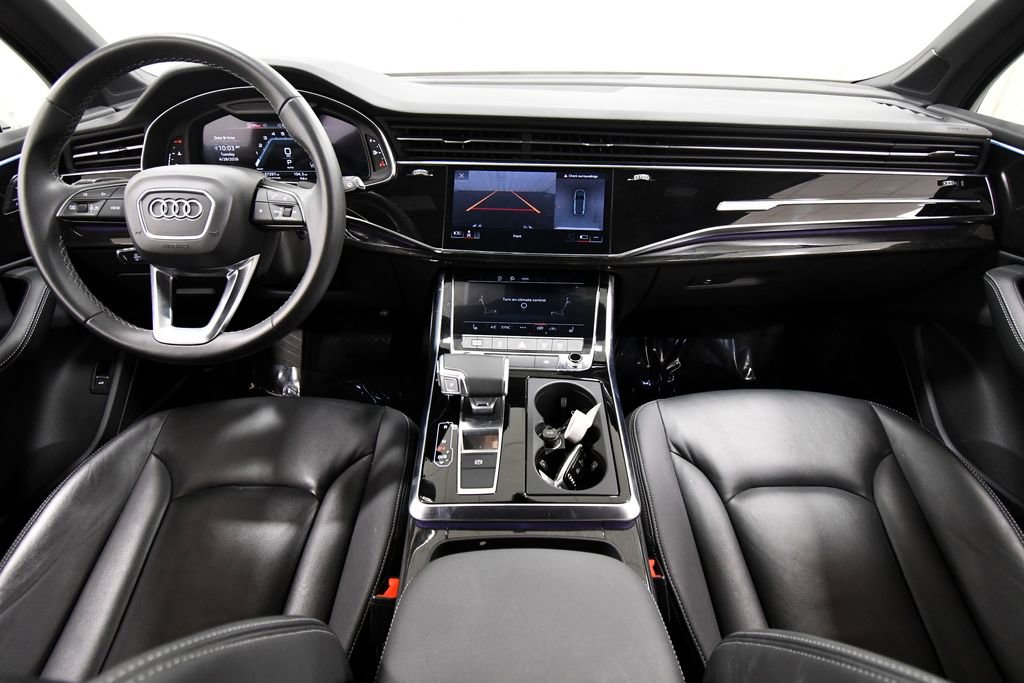 Used 2025 Audi Q7 3.0T Premium Plus AWD/4WD image 3