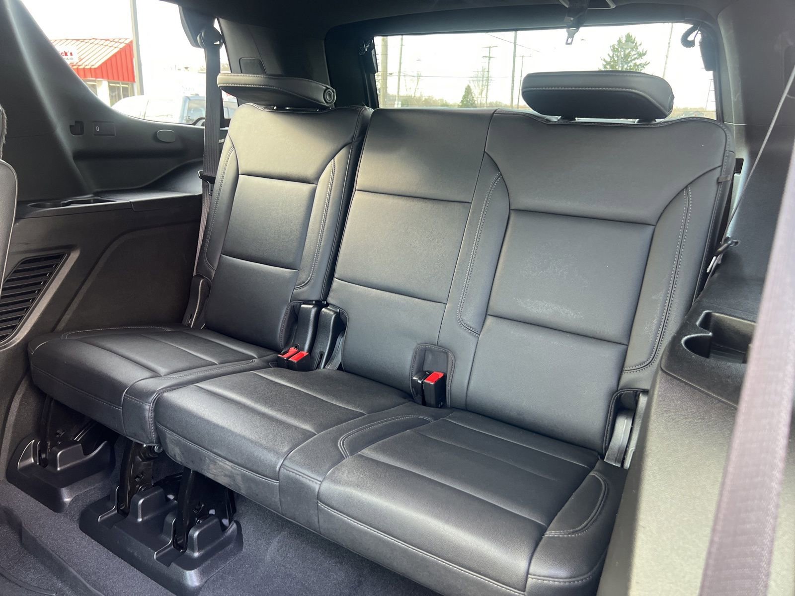 Used 2022 Chevrolet Tahoe Z71 w/ Luxury Package image 27