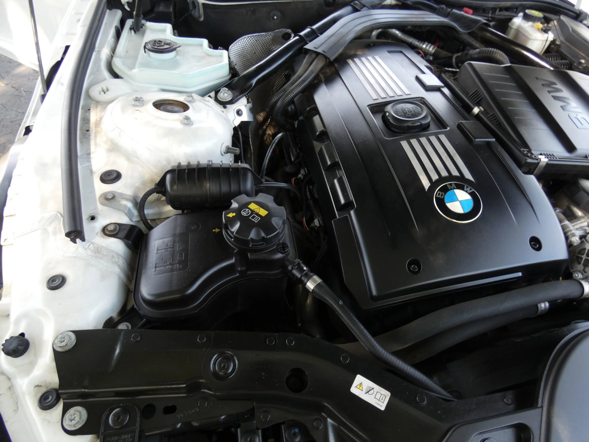 Used 2015 BMW Z4 sDrive35is image 57