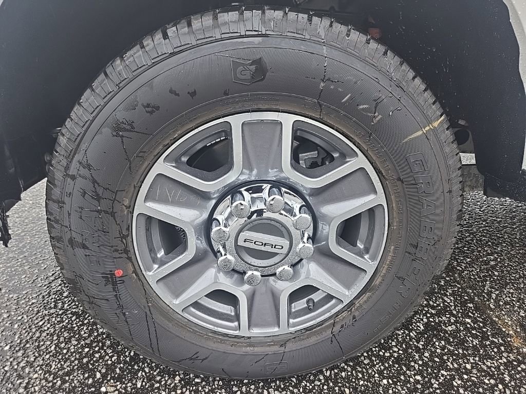 New 2026 Ford F250 Lariat image 9