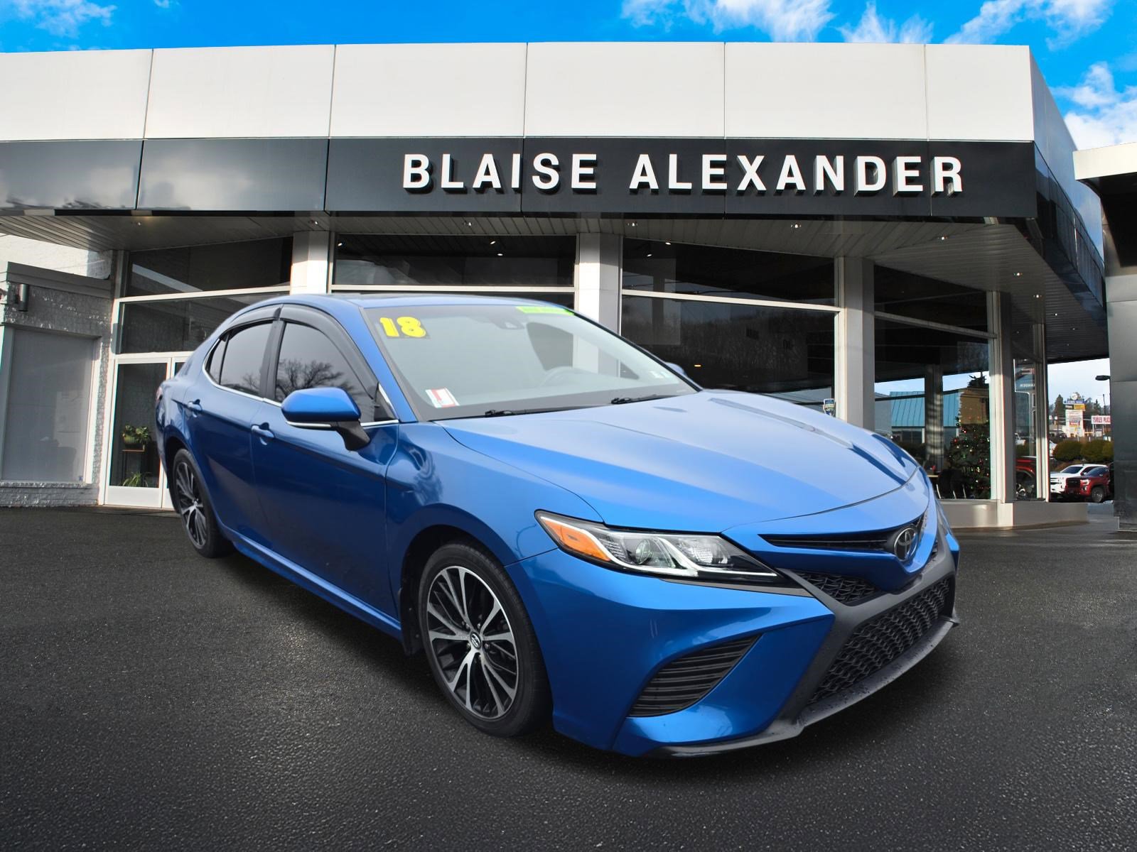 Used 2018 Toyota Camry SE w/ Audio Package image 1