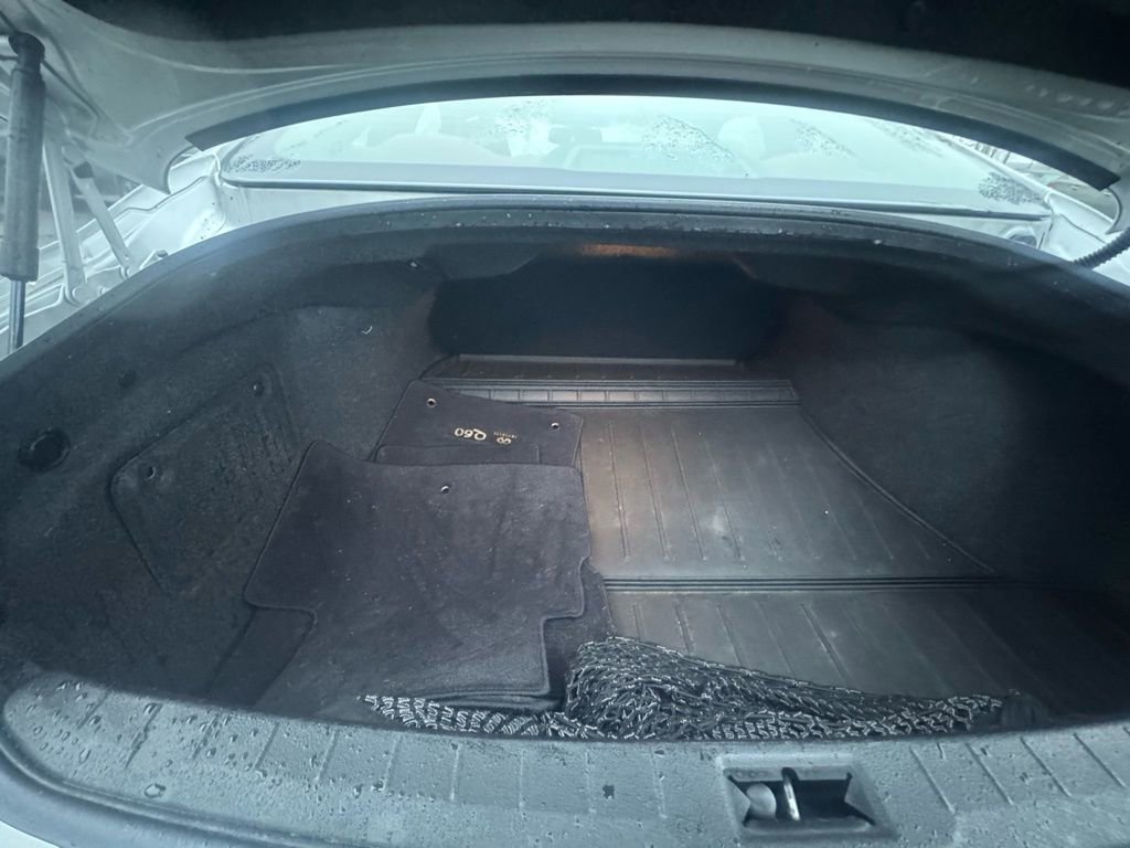 Used 2017 INFINITI Q60 Red Sport 400 image 42