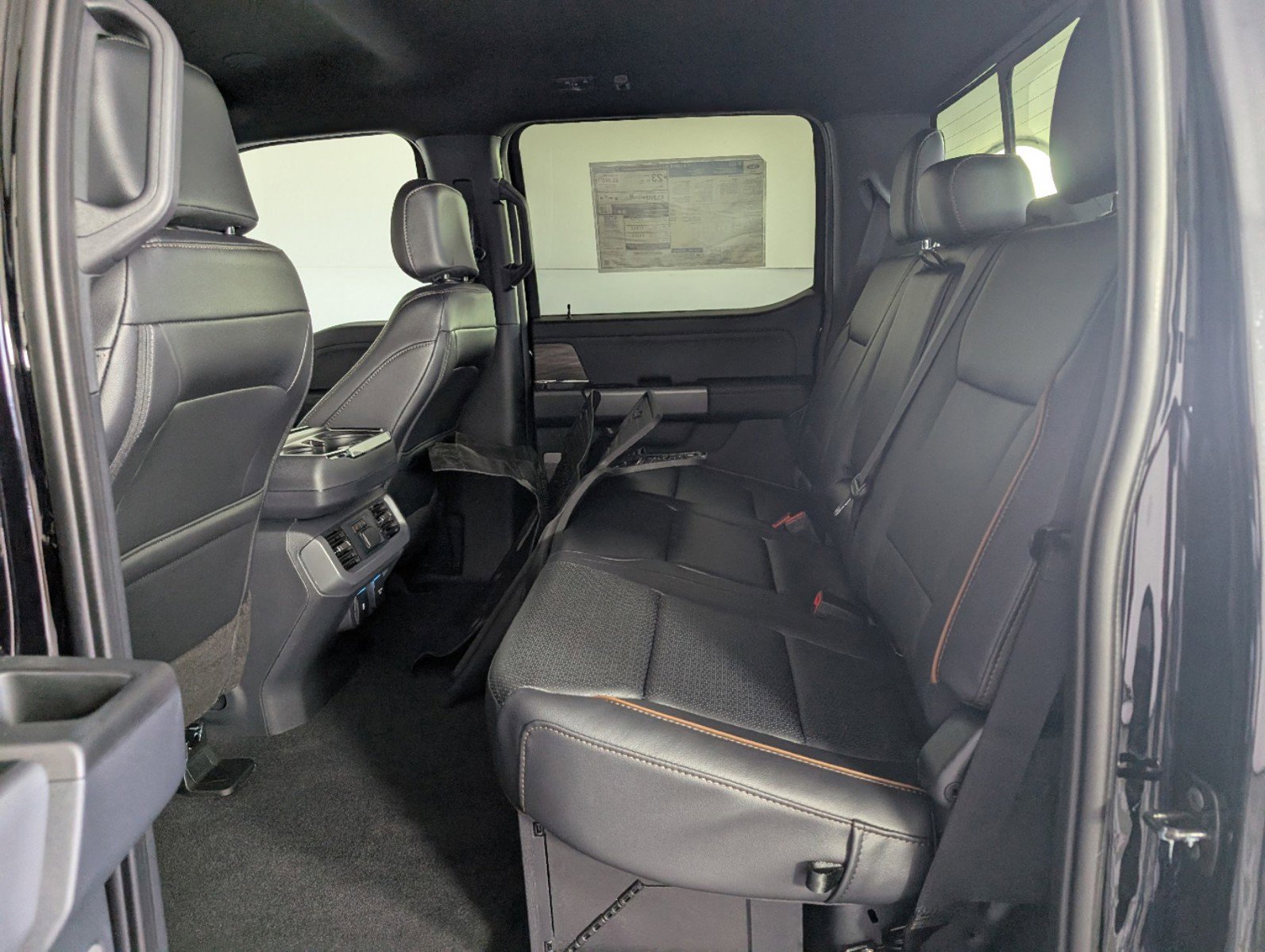 New 2025 Ford F150 Lariat w/ Equipment Group 502A High image 11