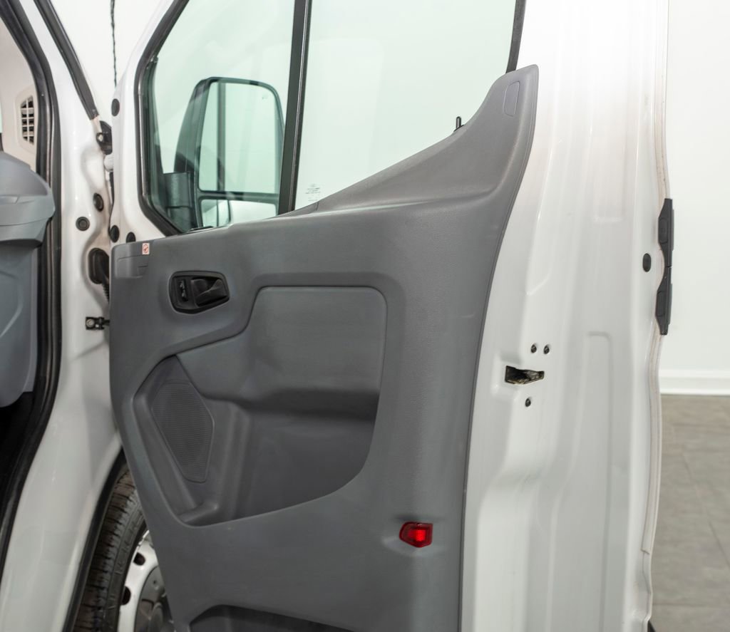 Used 2019 Ford Transit 350 XL image 12