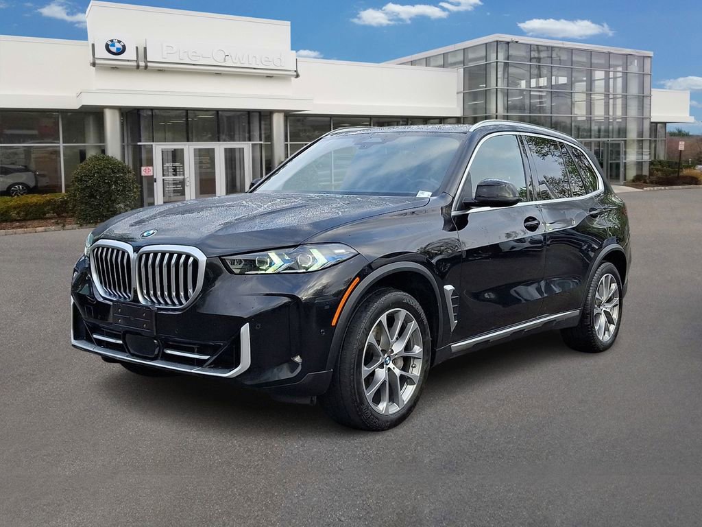 Certified 2024 BMW X5 xDrive40i w/ Premium Package AWD/4WD video 1
