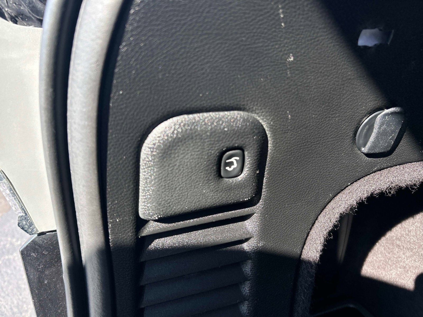 Used 2014 Jeep Grand Cherokee Limited image 14