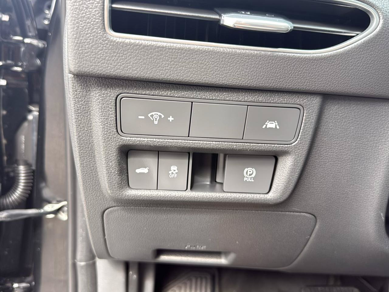 Used 2022 Hyundai Sonata SEL w/ Preferred Accessory Package FWD image 25