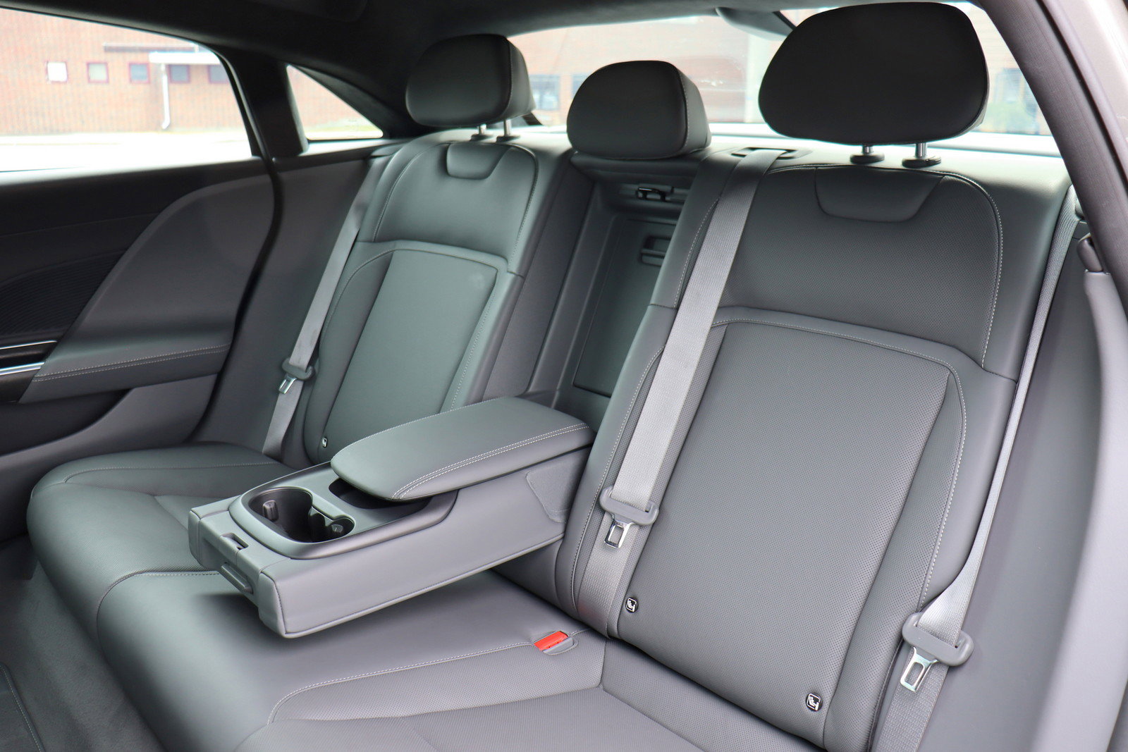 Used 2024 Lucid Air Touring image 15