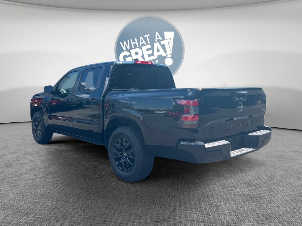Used 2023 Nissan Frontier SV RWD image 6