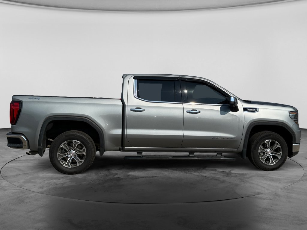 Used 2023 GMC Sierra 1500 SLT AWD/4WD image 8