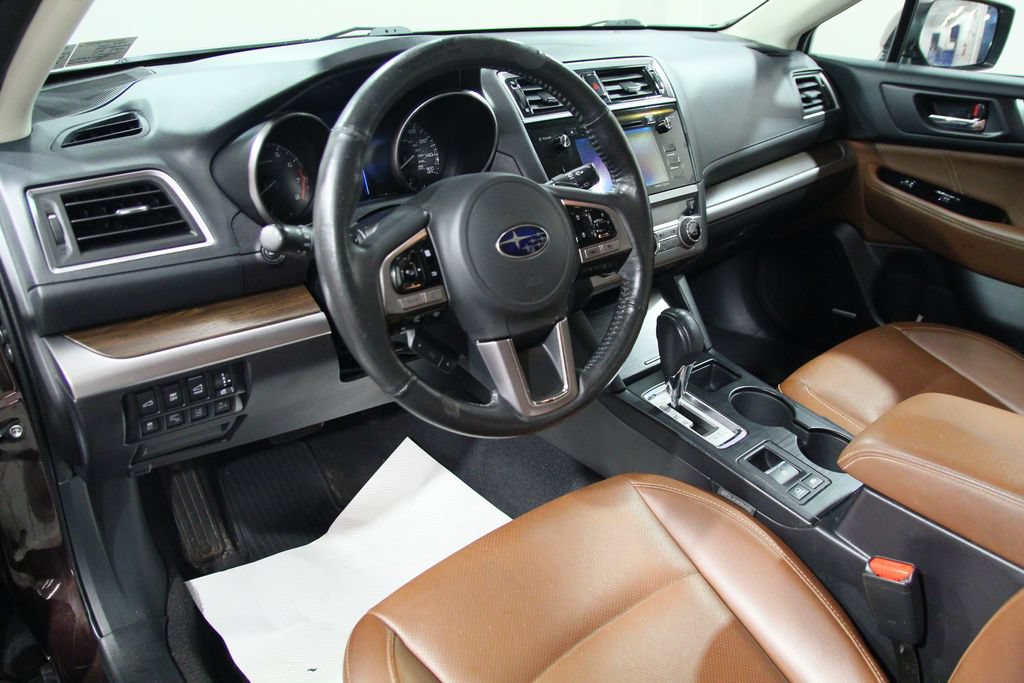 Used 2017 Subaru Outback 3.6R Touring AWD/4WD image 17