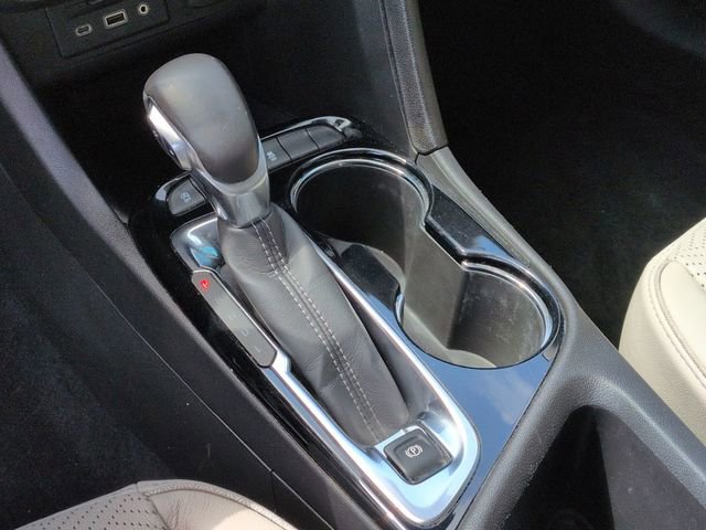 Used 2020 Buick Encore GX Essence w/ Experience Buick Package image 26