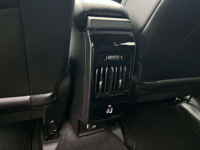 Used 2023 Jeep Compass High Altitude AWD/4WD image 30