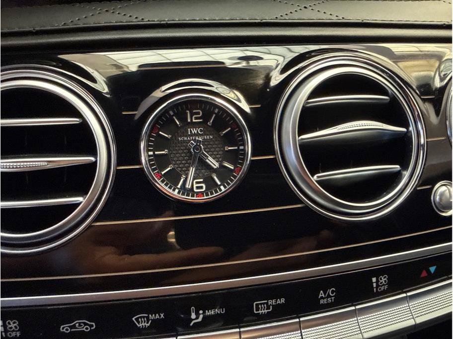Used 2019 Mercedes-Benz Maybach S 560 4MATIC image 42