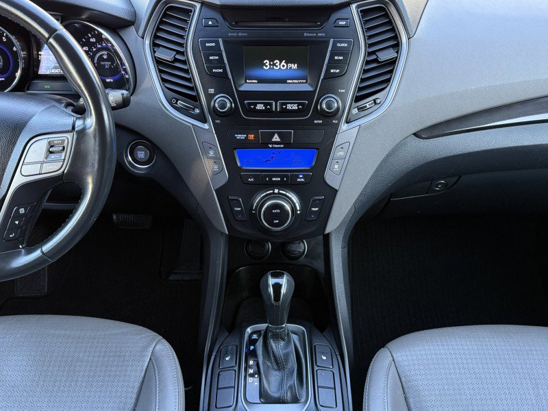 Used 2014 Hyundai Santa Fe GLS image 21