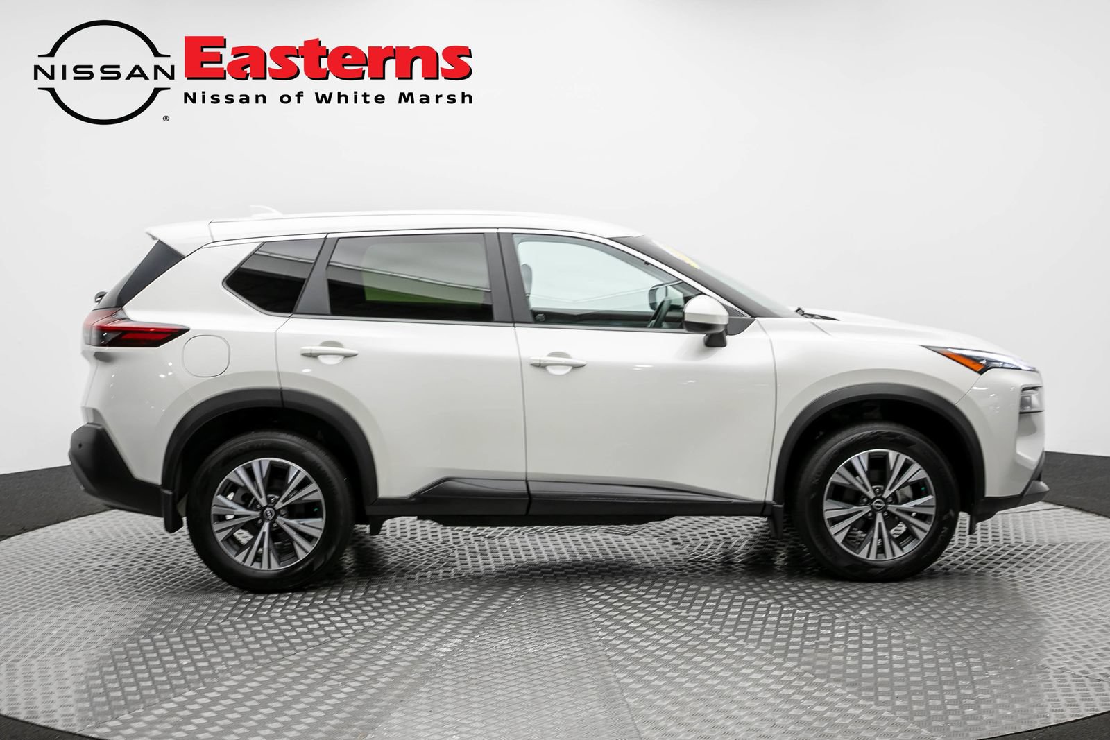 Used 2023 Nissan Rogue SV AWD/4WD image 4