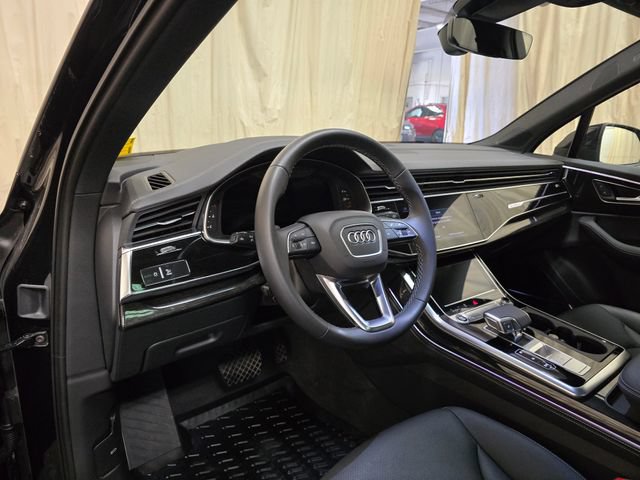 Used 2026 Audi Q7 3.0T Premium Plus w/ Premium Plus Package AWD/4WD image 17