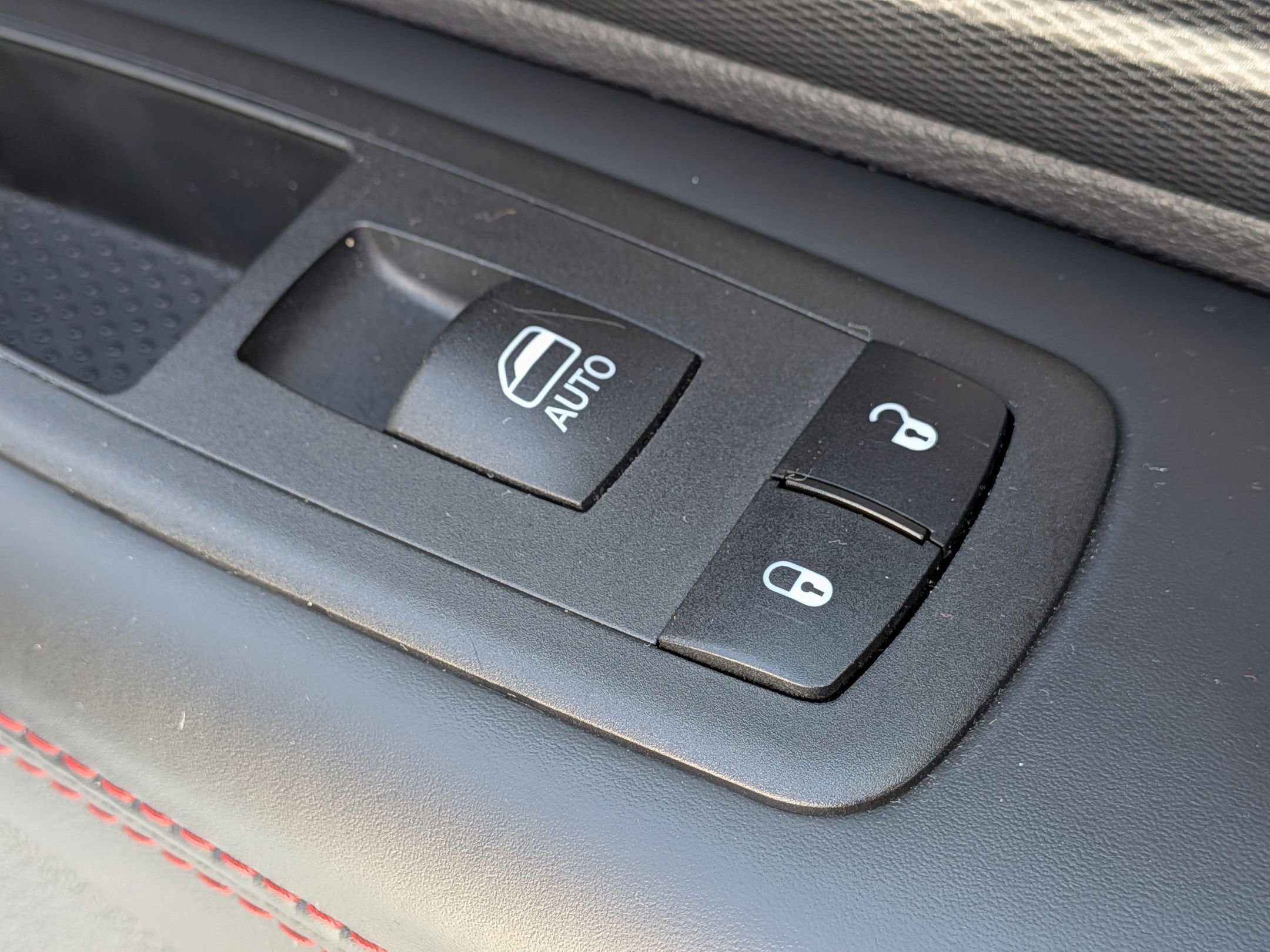 Used 2024 Dodge Durango GT image 39