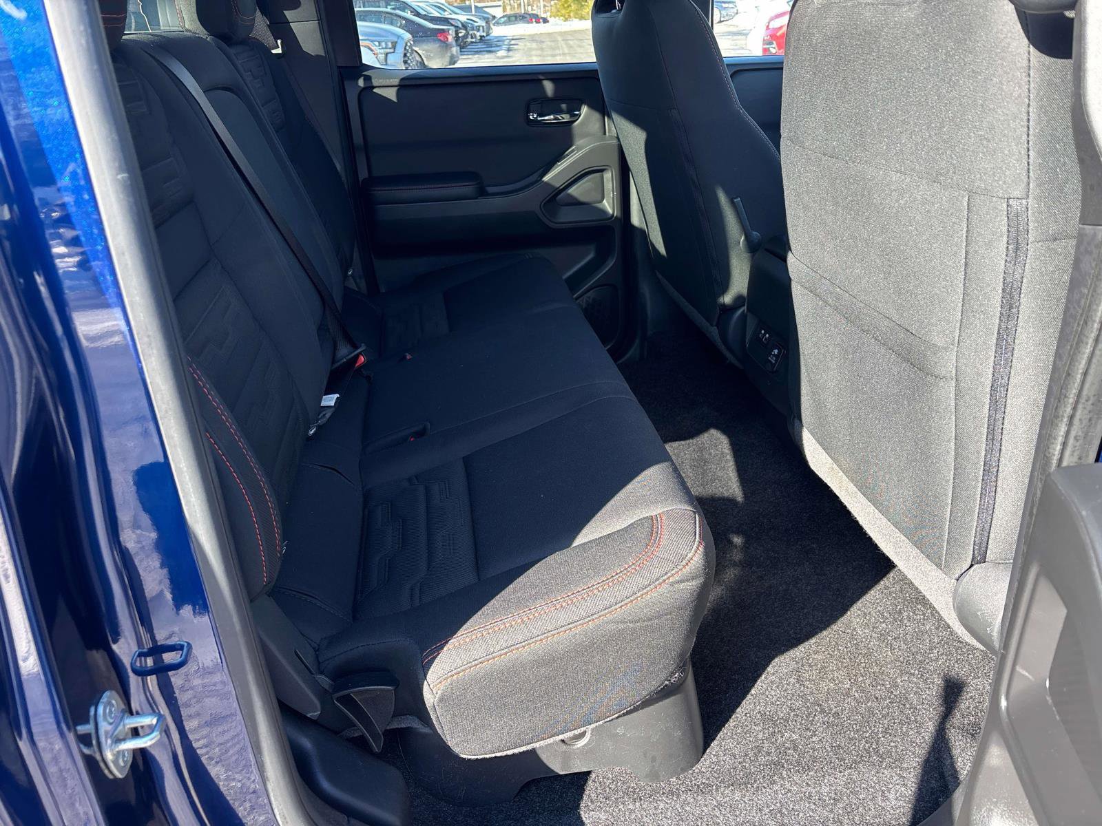 Used 2023 Nissan Frontier PRO-4X w/ Pro Convenience Package AWD/4WD image 9