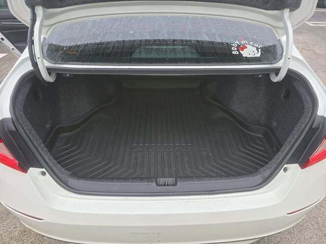 Used 2019 Honda Accord Sport image 9