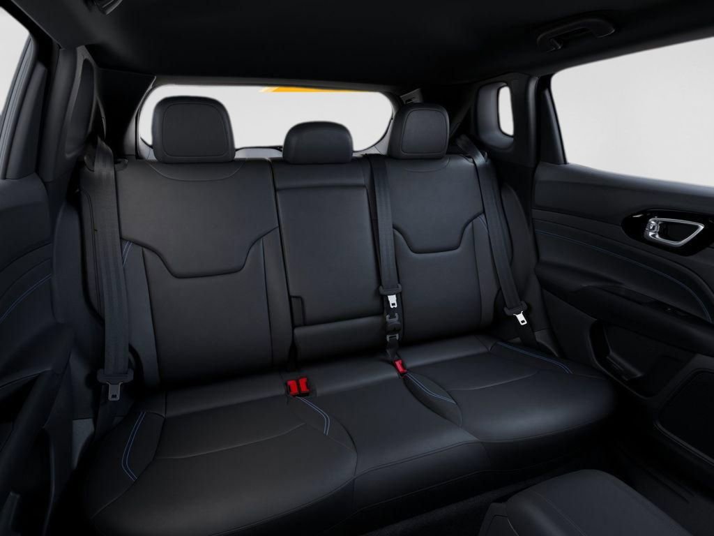 New 2026 Jeep Compass Limited AWD/4WD image 15